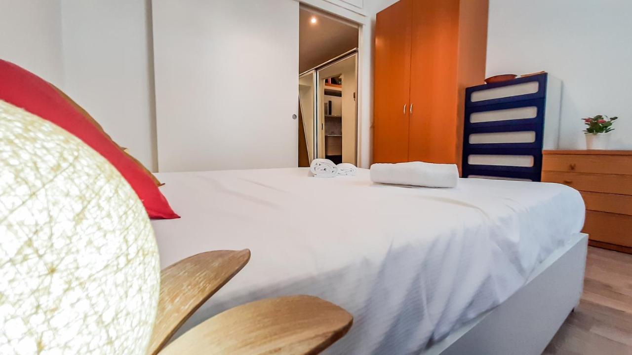 Altido Lovely 1-Br Flat With Easy Access To Centre Milánó Kültér fotó