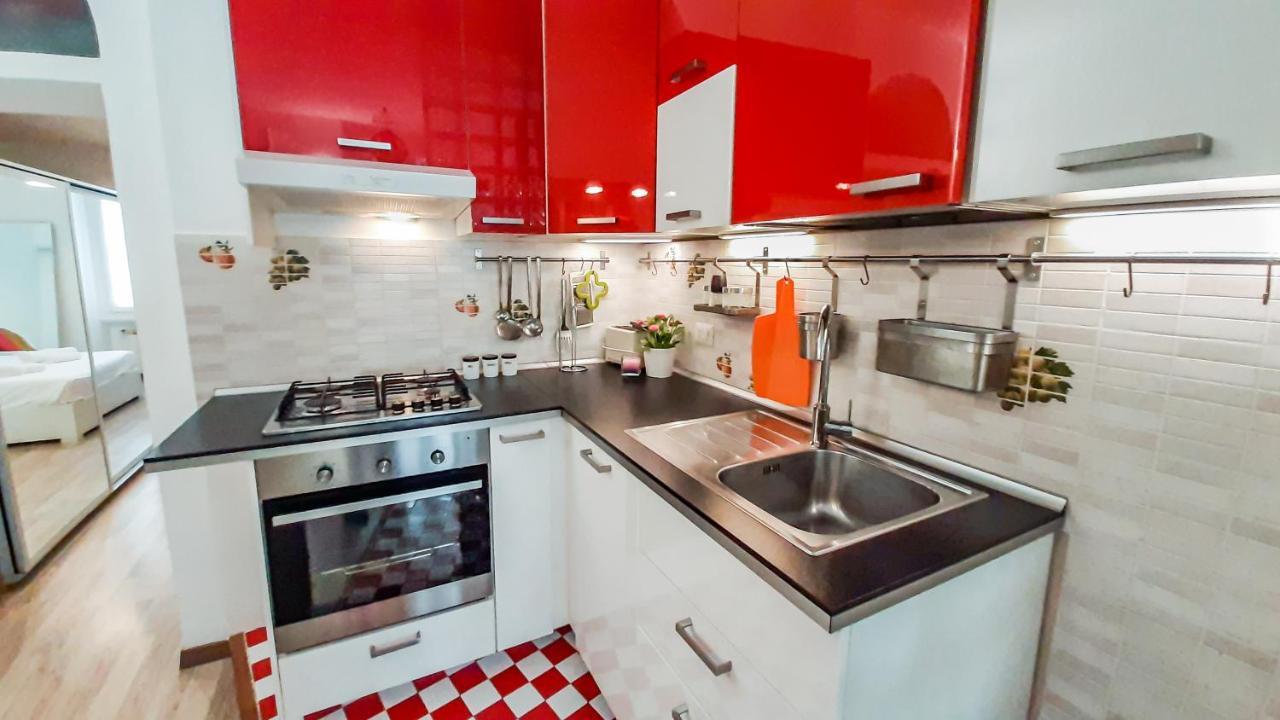 Altido Lovely 1-Br Flat With Easy Access To Centre Milánó Kültér fotó