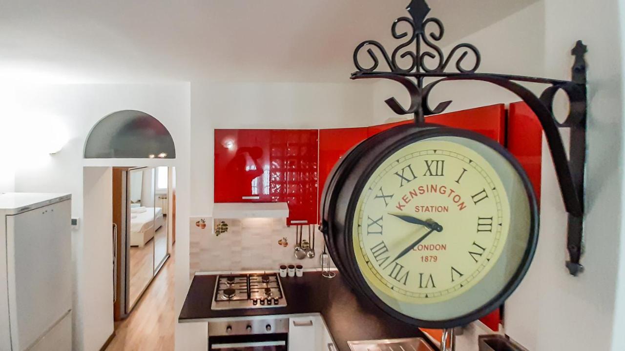 Altido Lovely 1-Br Flat With Easy Access To Centre Milánó Kültér fotó